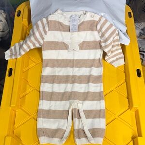 Tahari baby 3-6M Beige and White Striped Kids Footie